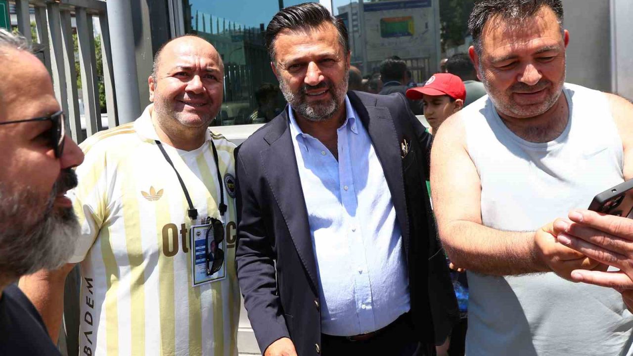 Fenerbahçe seçiminde eski sporcular da oy kullandı