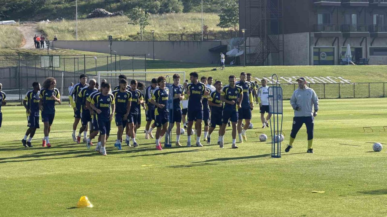 Fenerbahçe, Topuk Yaylası’nda çalışmalarını sürdürüyor