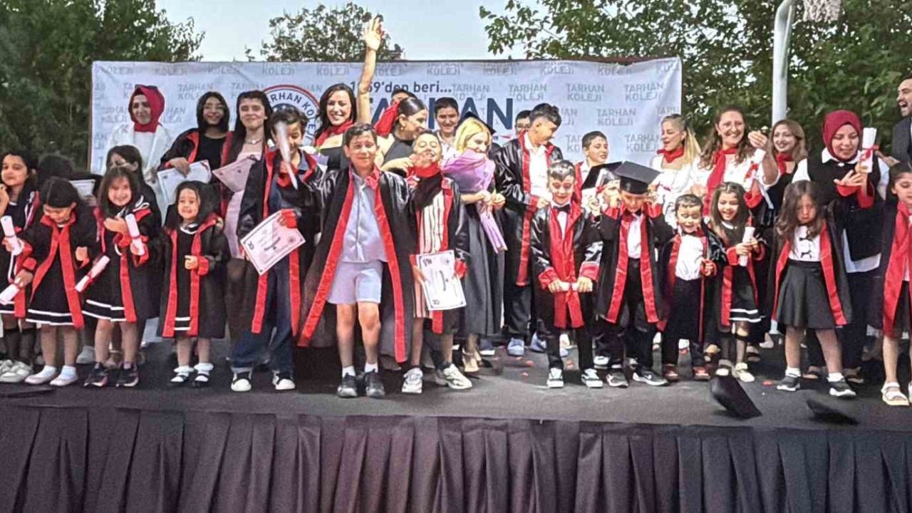 Gaziantep’in yeni eğitim merkezinde mezuniyet heyecanı