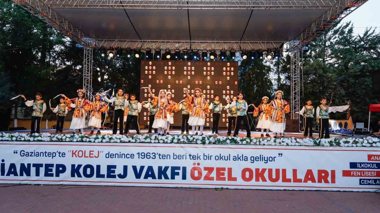 GKV’liler Anadolu’yu ‘Dansın Renkleriyle’ sahneye taşıdı