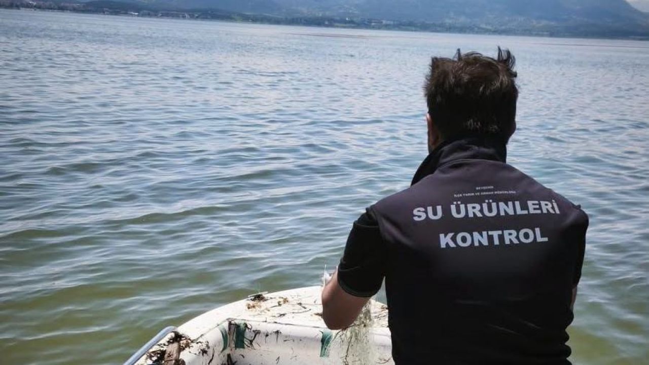Gölde kaçak avlanmaya geçit yok