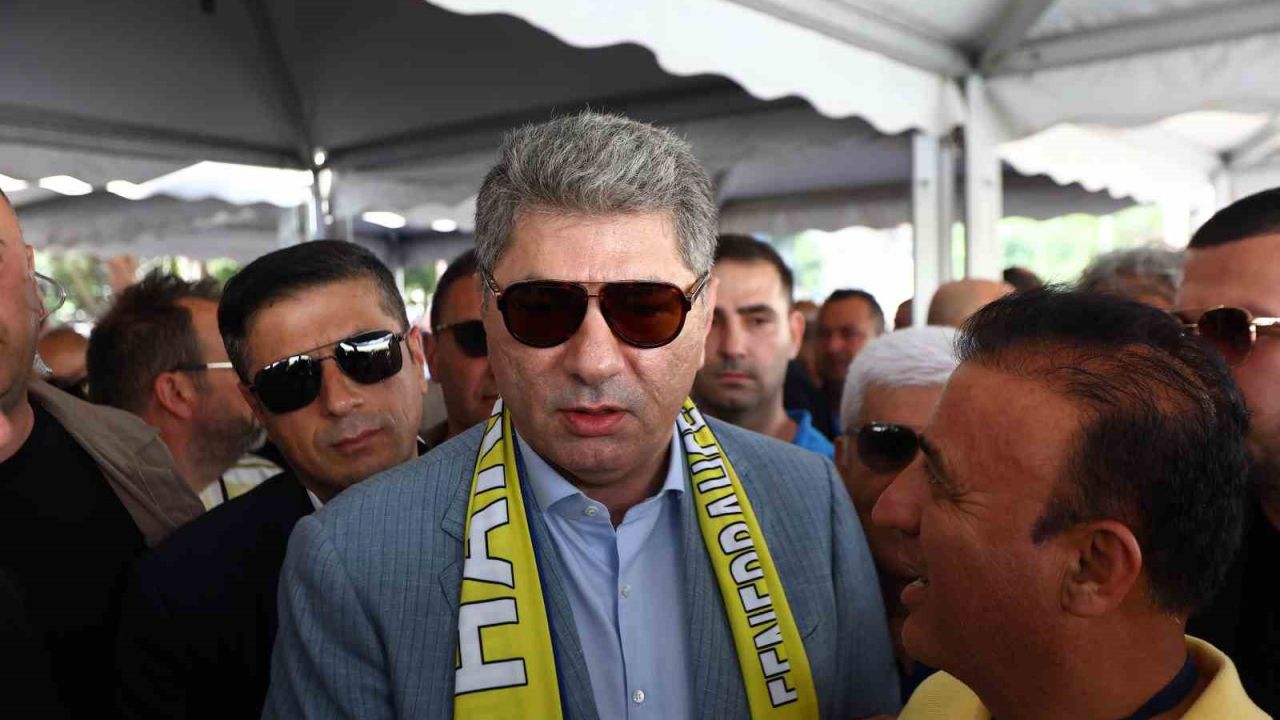Hakan Safi: "Seçimden sonra da transferlere devam edeceğiz"