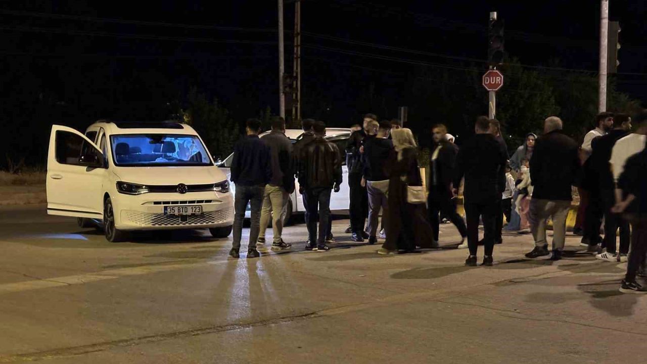Hasköy’de iki otomobil çarpıştı: Yaralanan olmadı
