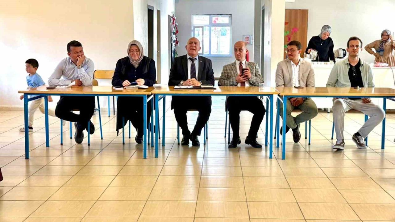 Hisarcık’ta kitap söyleşisi programı düzenlendi