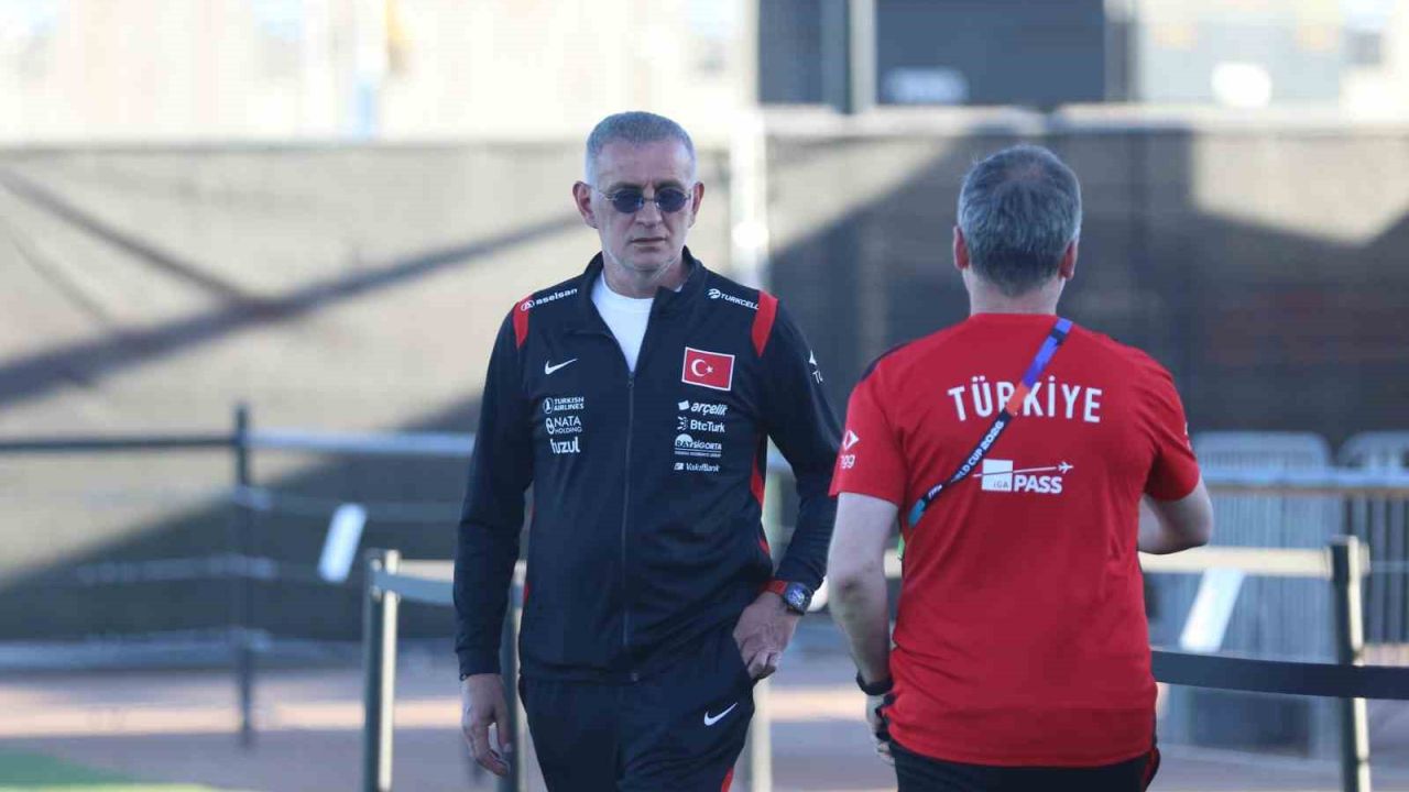 İbrahim Hacıosmanoğlu: "Biz yolda yürüdüklerimizi yolda bulduklarımızla asla değişmeyiz"