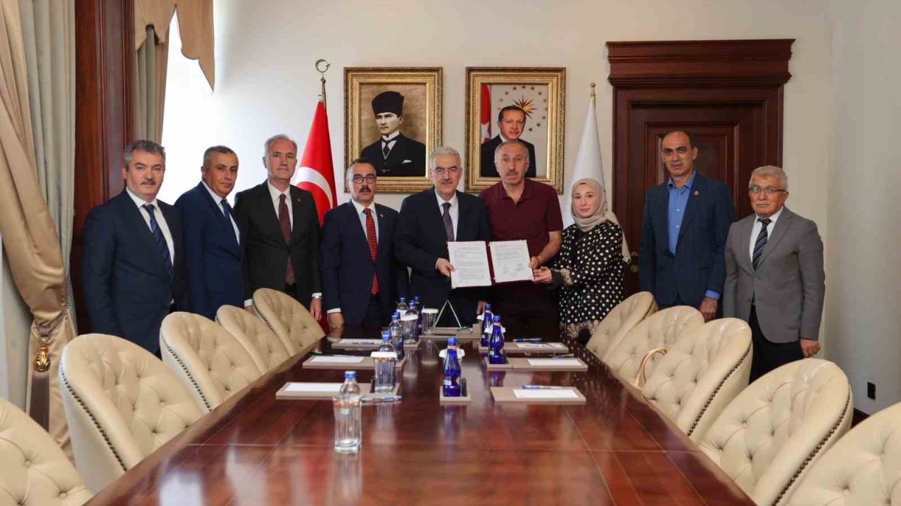 İnegöl’de sağlık ve eğitim için imzalar atıldı