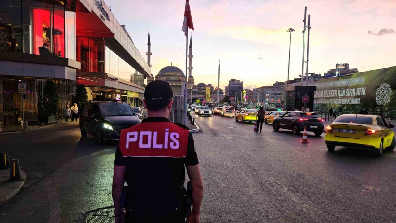 İstanbul kent genelinde helikopter destekli ‘Huzur İstanbul’ denetimi