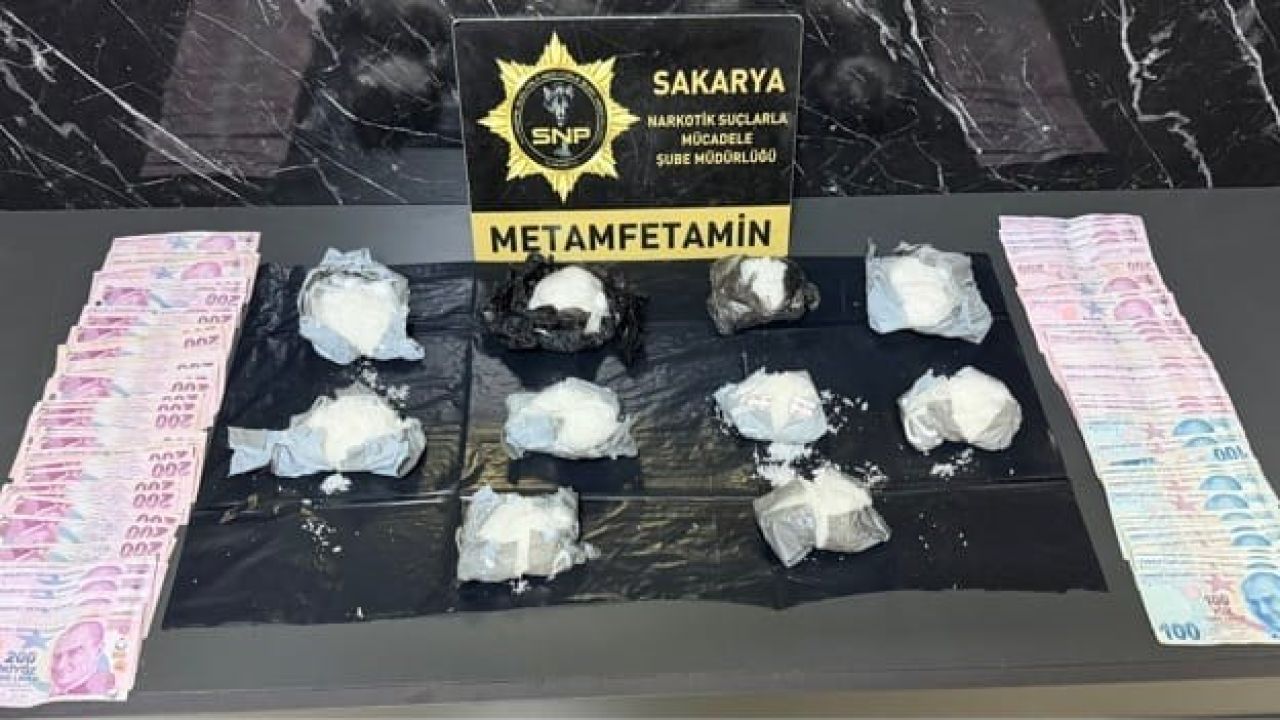 İstanbul’dan yola çıktı, gişelerde yakayı ele verdi: 1 kilo metamfetamin ele geçirildi