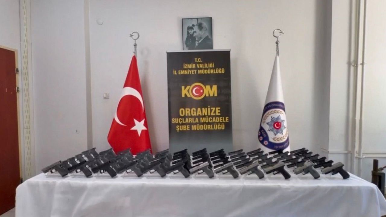 İzmir’de suç örgütlerine yönelik eş zamanlı operasyon: 10 tutuklama