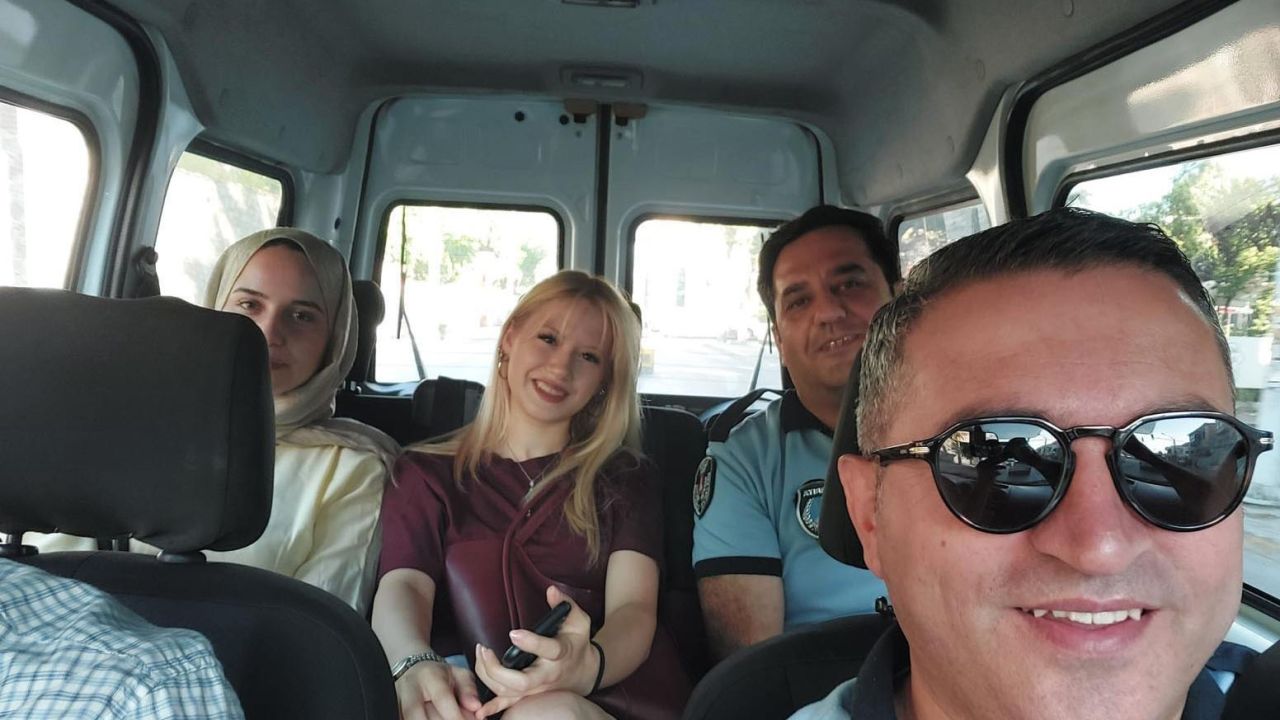 İzmir’de zabıta ekipleri sınava geç kalan adaylar için seferber oldu