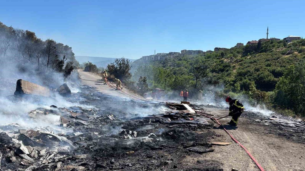 İzmit’te yangın sonrası tepki çeken manzara