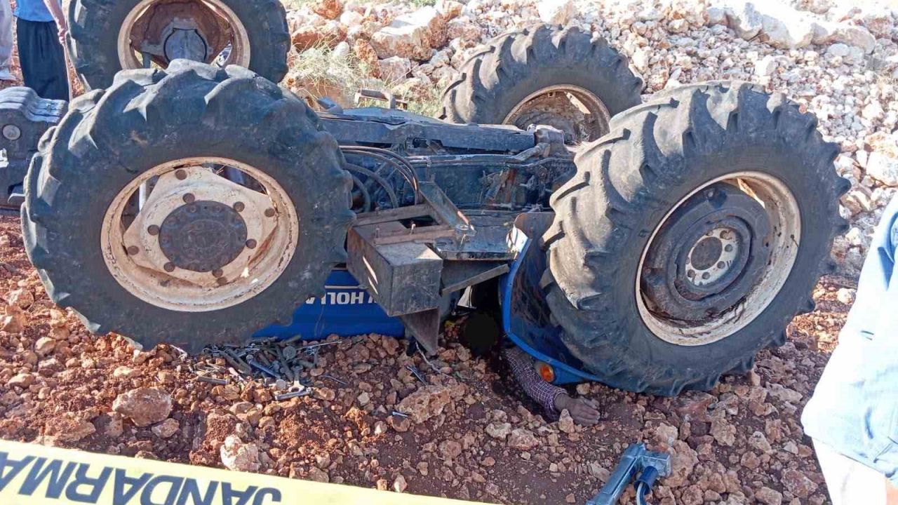 Kahramanmaraş’ta traktörün altında kalan sürücü hayatını kaybetti