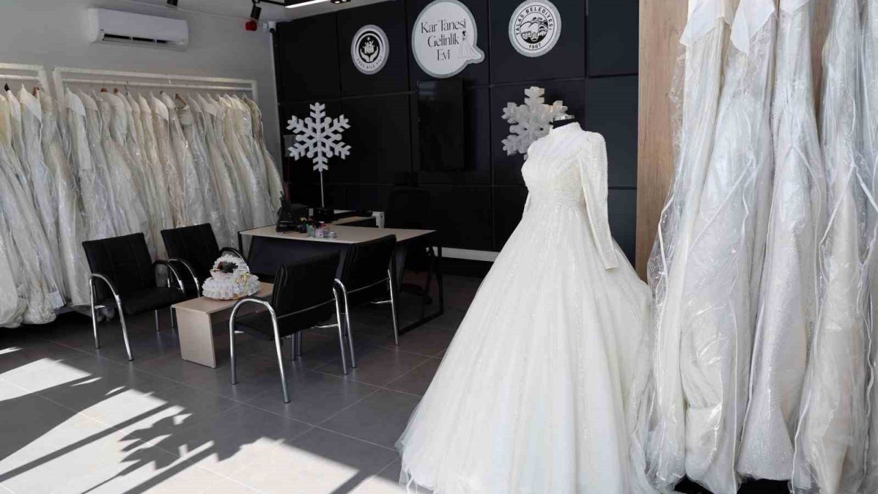 Kar Tanesi Gelinlik Evi’nde yeni sezon heyecanı