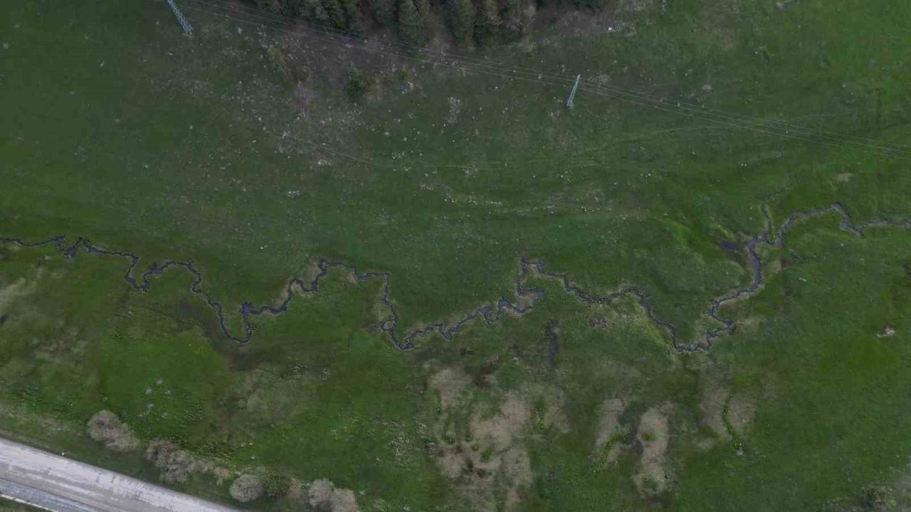 Kars’ta doğa şöleni: Karlı zirveler ve menderesler hayran bıraktı