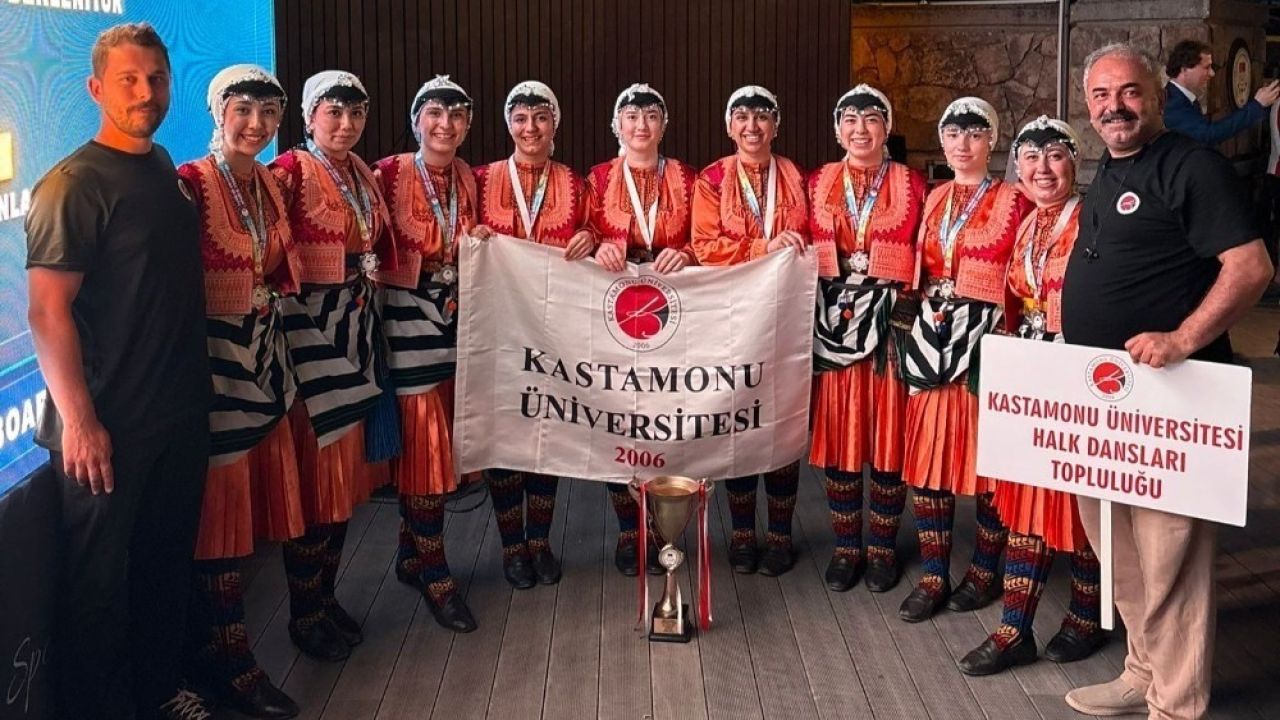 Kastamonu Üniversitesi Halk Dansları Topluluğu Türkiye ikincisi oldu