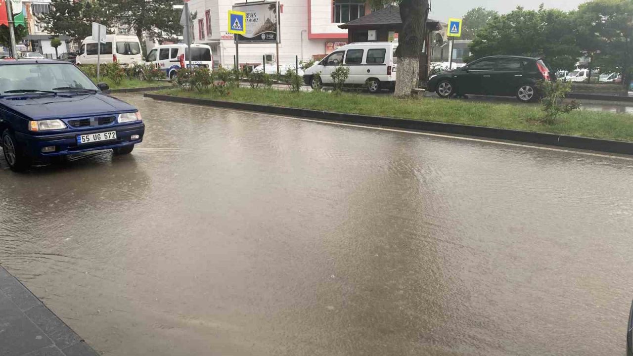 Kavak’ta sağanak