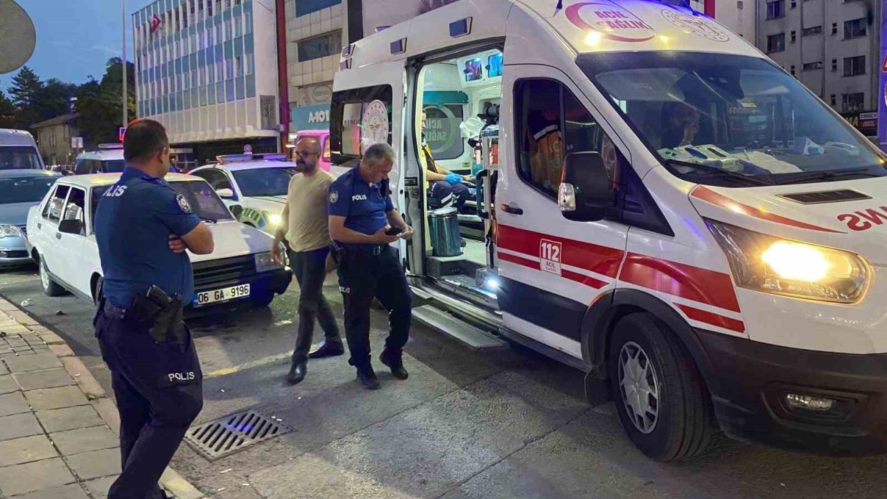 Kayseri’de bıçakla yaralanan genç esnafa sığındı: 1 yaralı