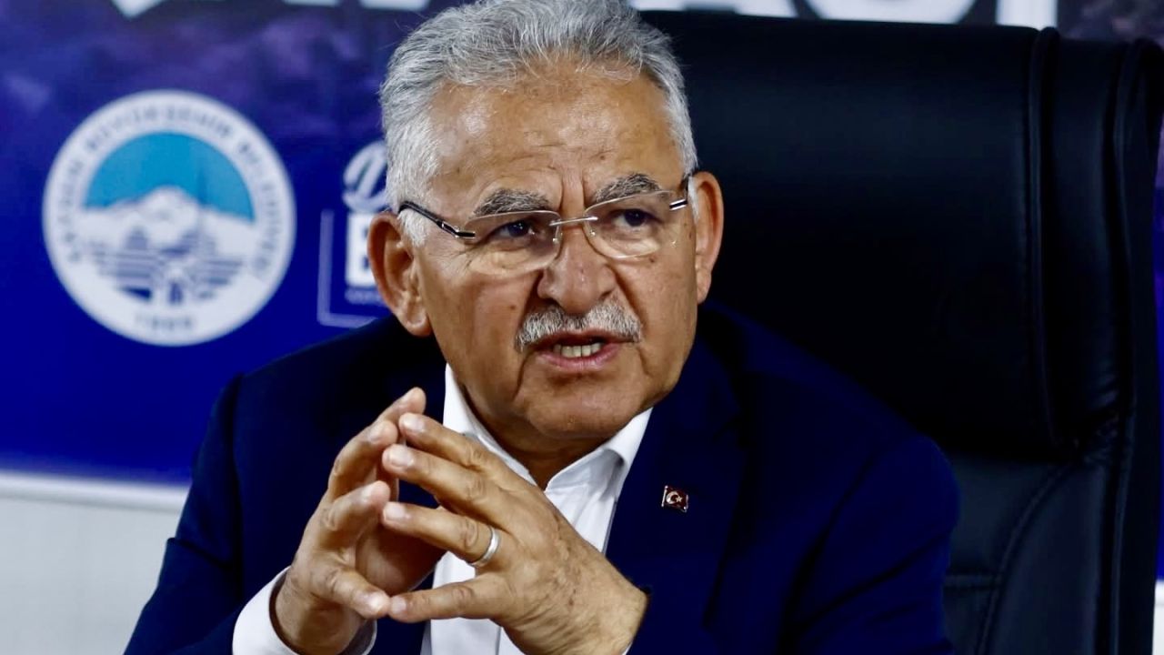Kayserispor Onursal Başkanı Büyükkılıç: "Herkes üzerine düşeni yaparsa başarırız"