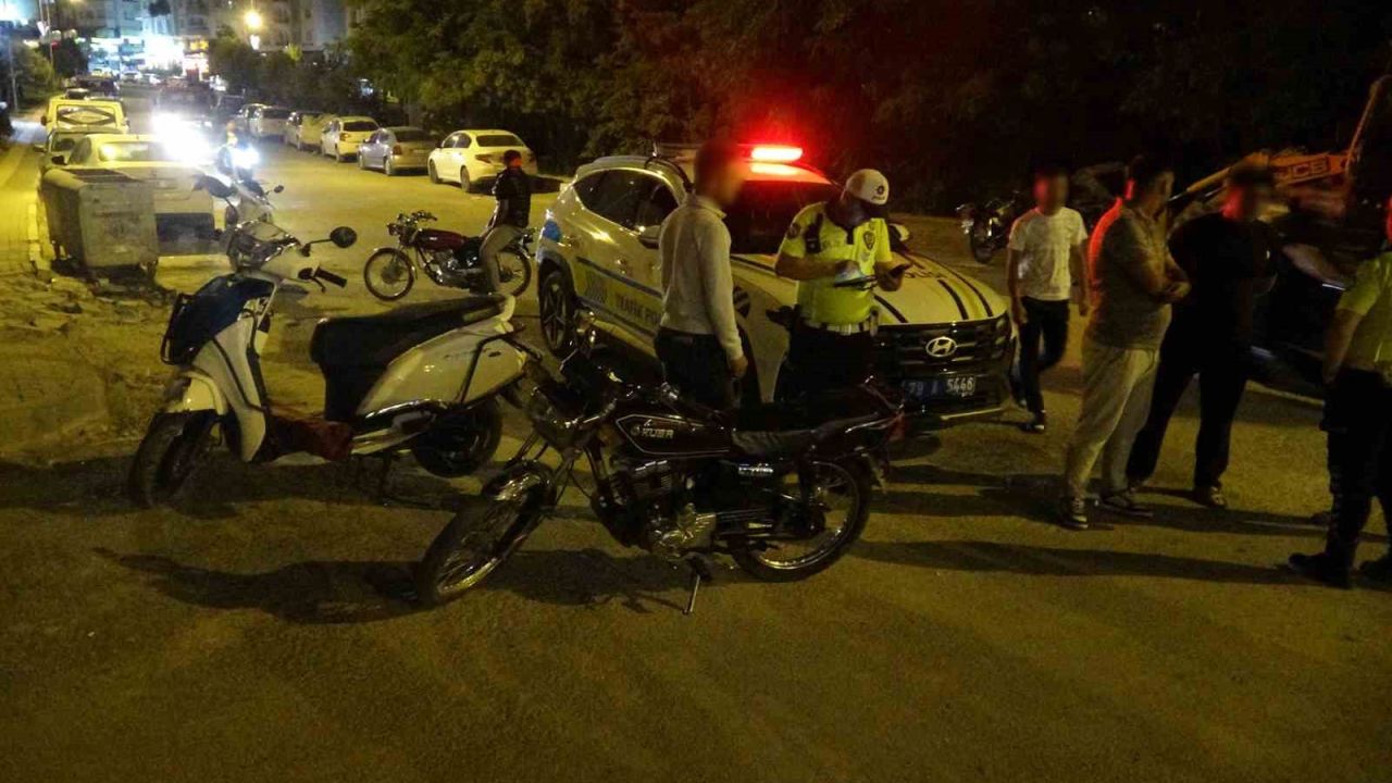 Kilis’te iki motosiklet çarpıştı: 5 yaralı