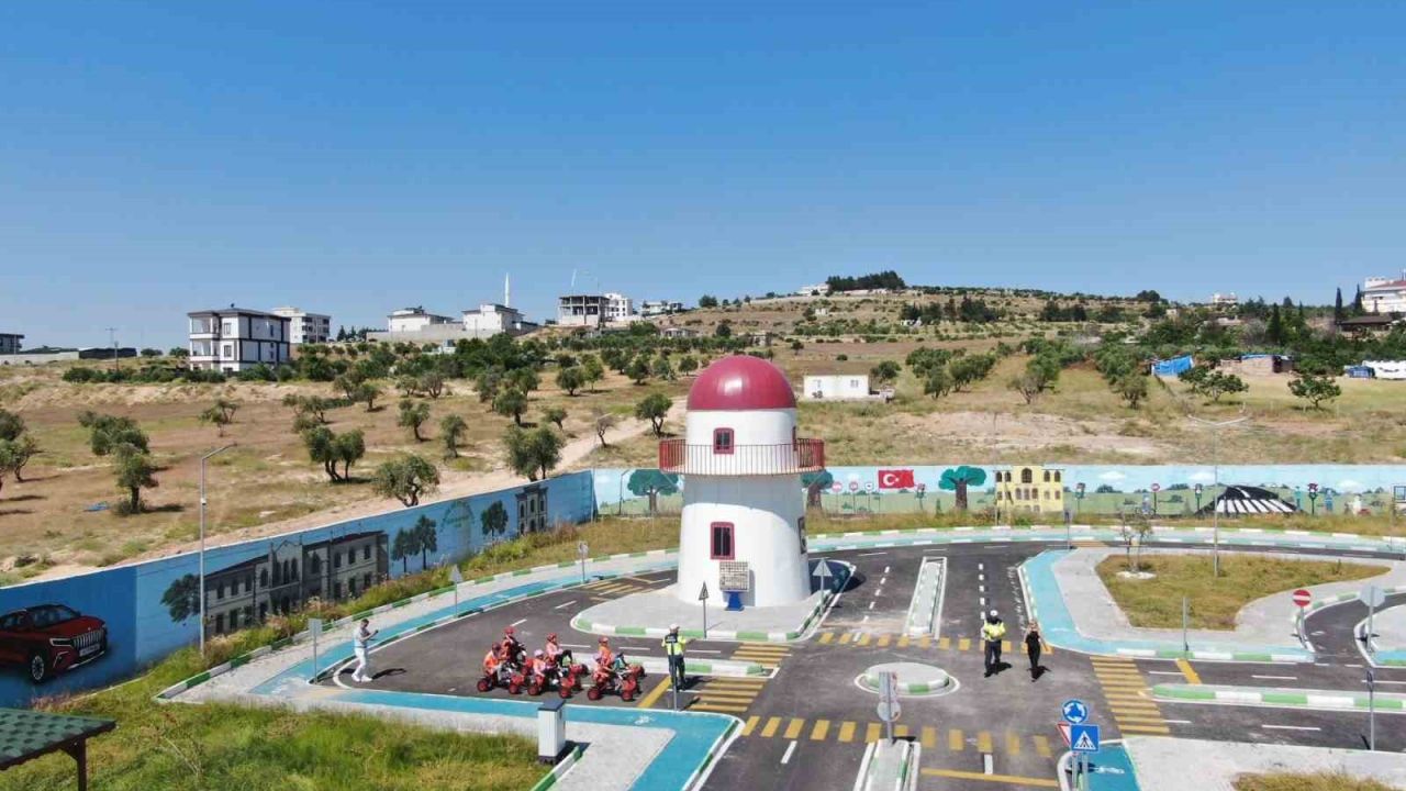Kilis’te minik öğrencilere trafik eğitimi