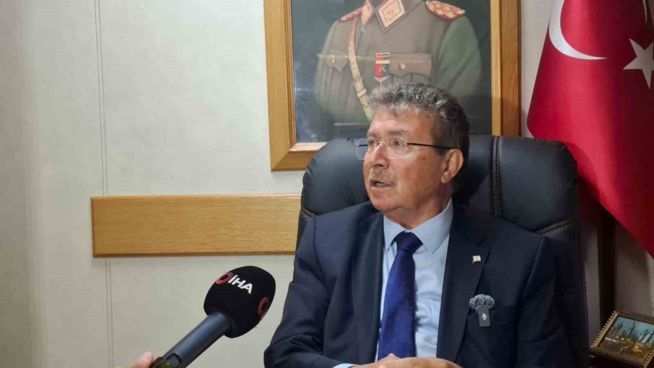 KKTC Başbakanı Üstel: "Ne toprak veriyoruz, ne vatanımızdan vazgeçiyoruz"
