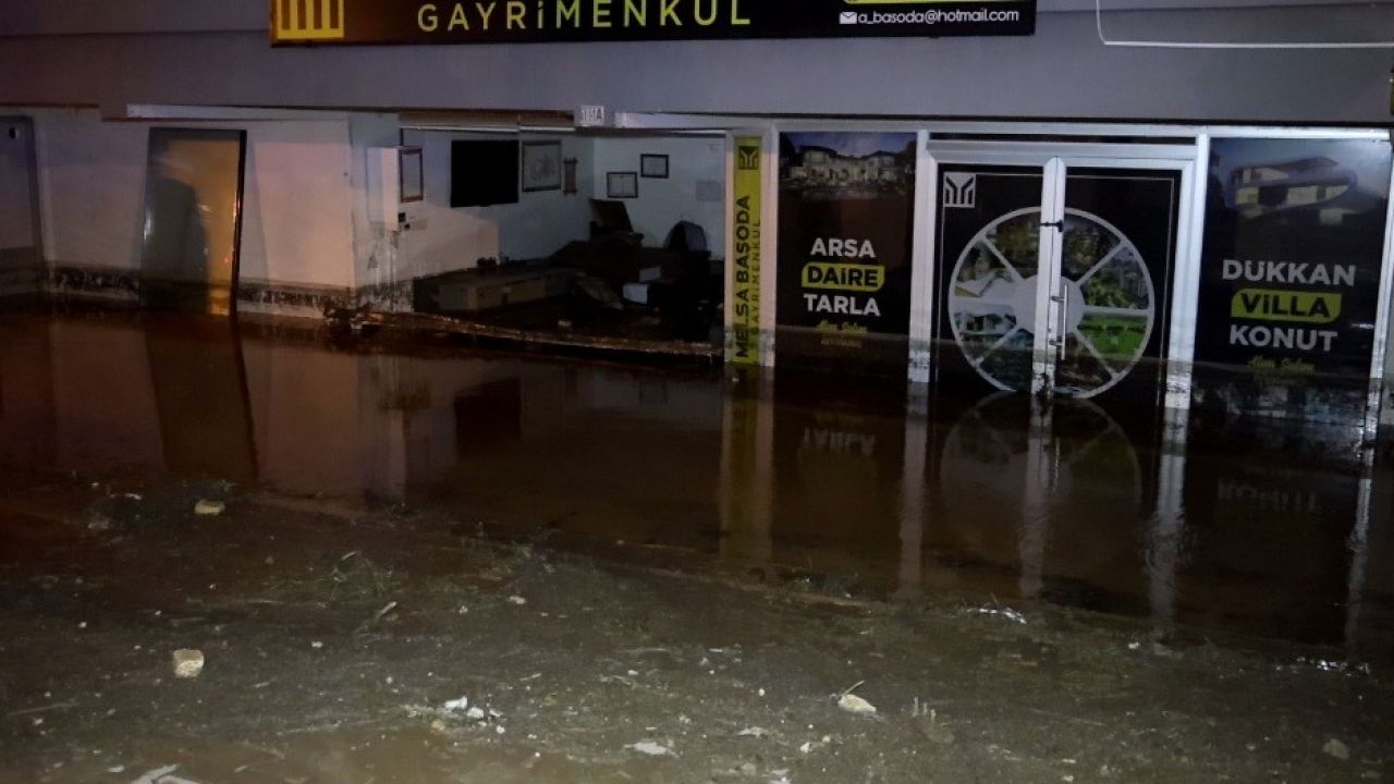 Konya’da dağlık alandan gelen sel etkili oldu