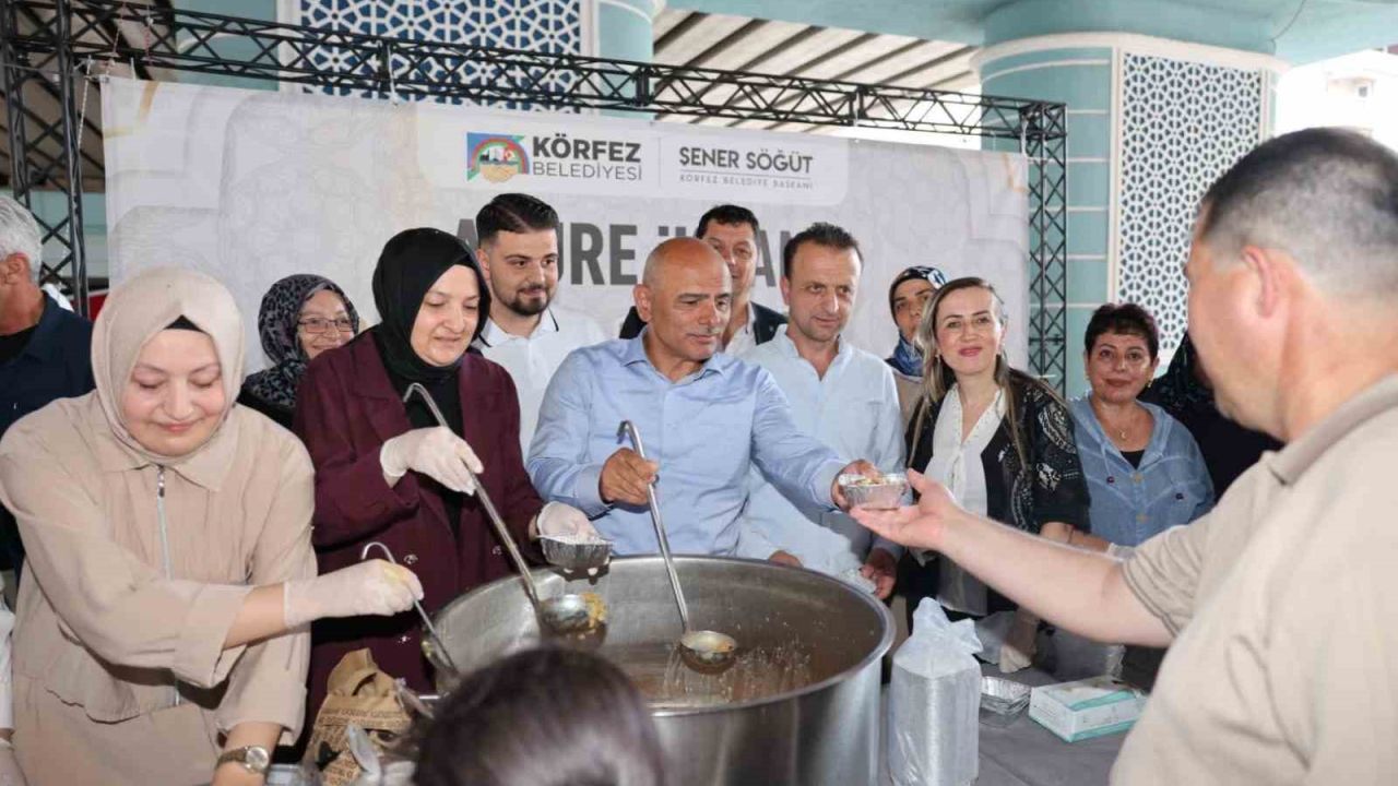 Körfez’de 4 bin kişilik aşure ikramı