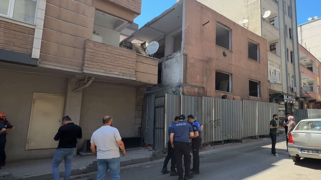 Küçükçekmece’deki bina çökmesinde ağır yaralanan genç hayatını kaybetti
