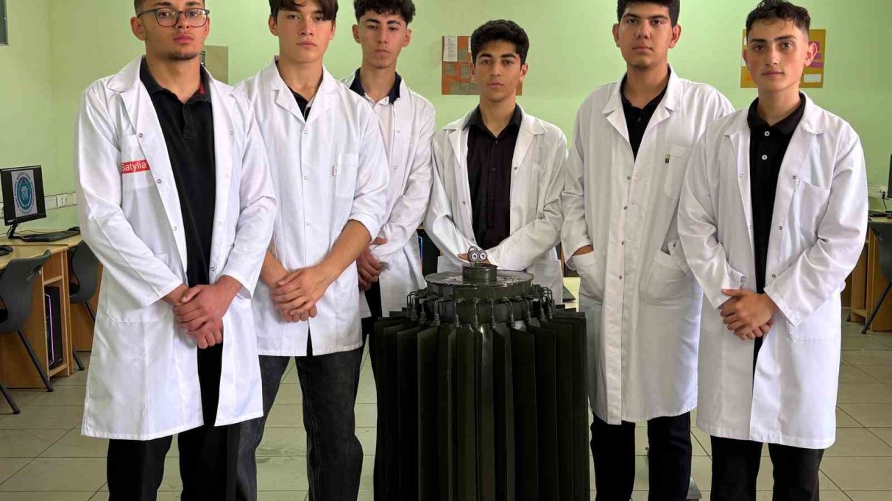 Liseli gençler ürettikleri radar projesini geliştirerek savunma sanayine katkı sağlamak istiyor