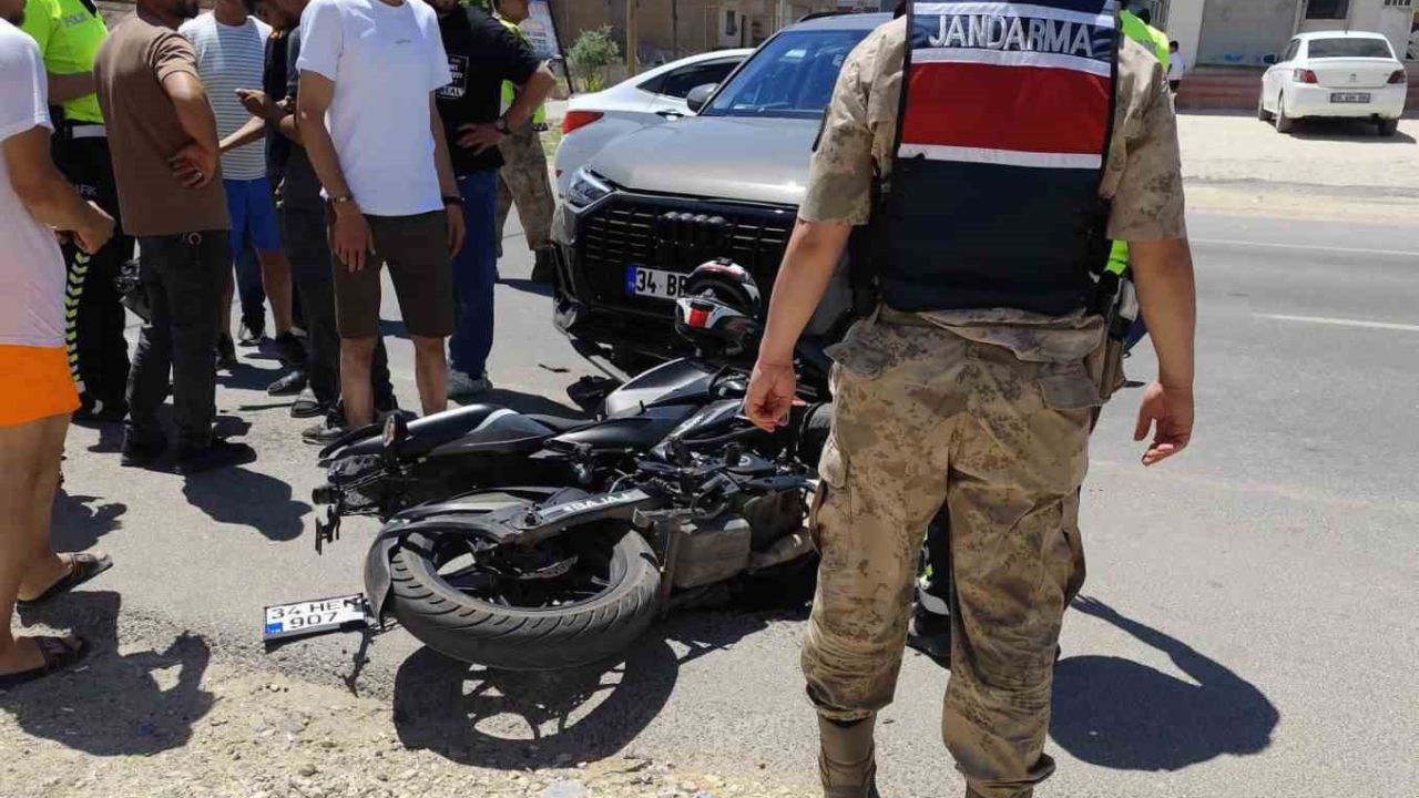 Mardin’de motosiklet ile otomobil çarpıştı: 1 yaralı