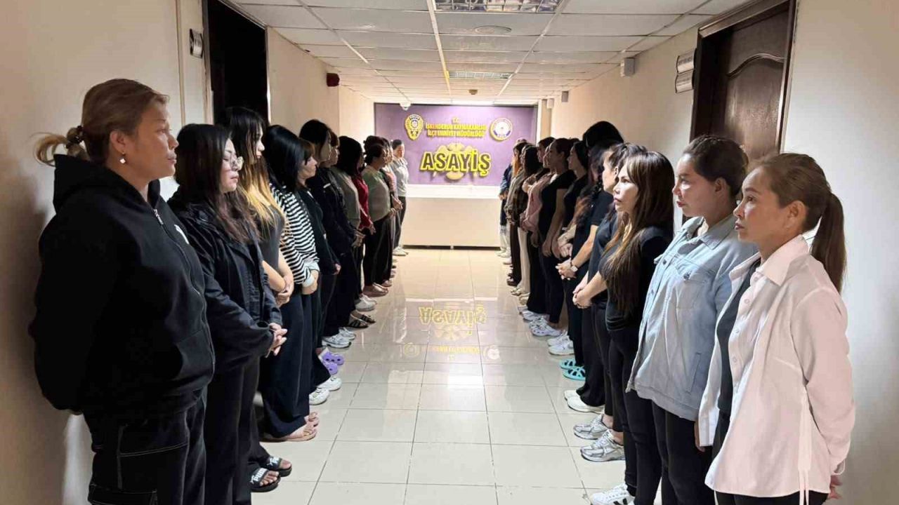 Masaj ve SPA salonlarında kaçak çalıştırılan 31 Taylandlı kadın yakalandı