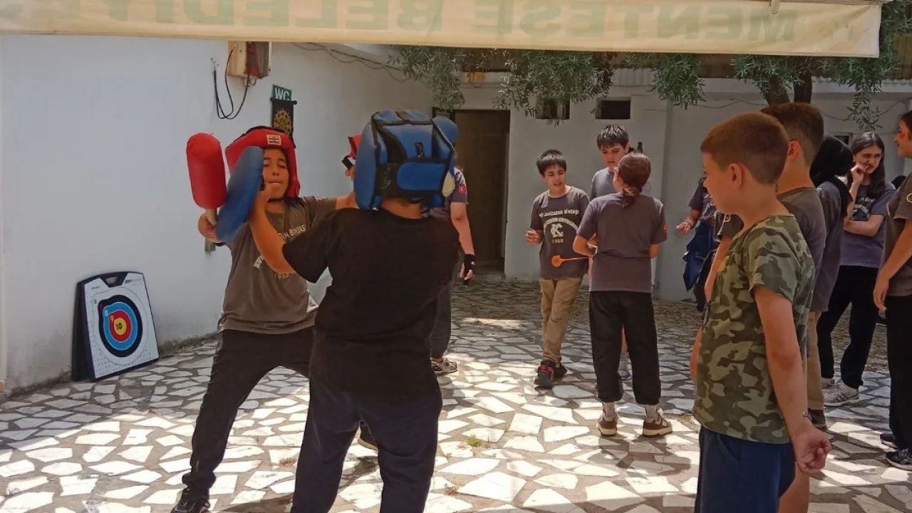 Menteşe’de gençler hem eğlendiler, hem de öğrendiler