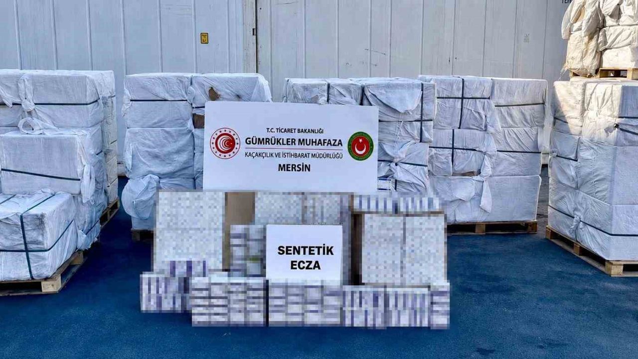 Mersin Limanında dev ilaç operasyonu: 4,9 milyar liralık kapsül ele geçirildi