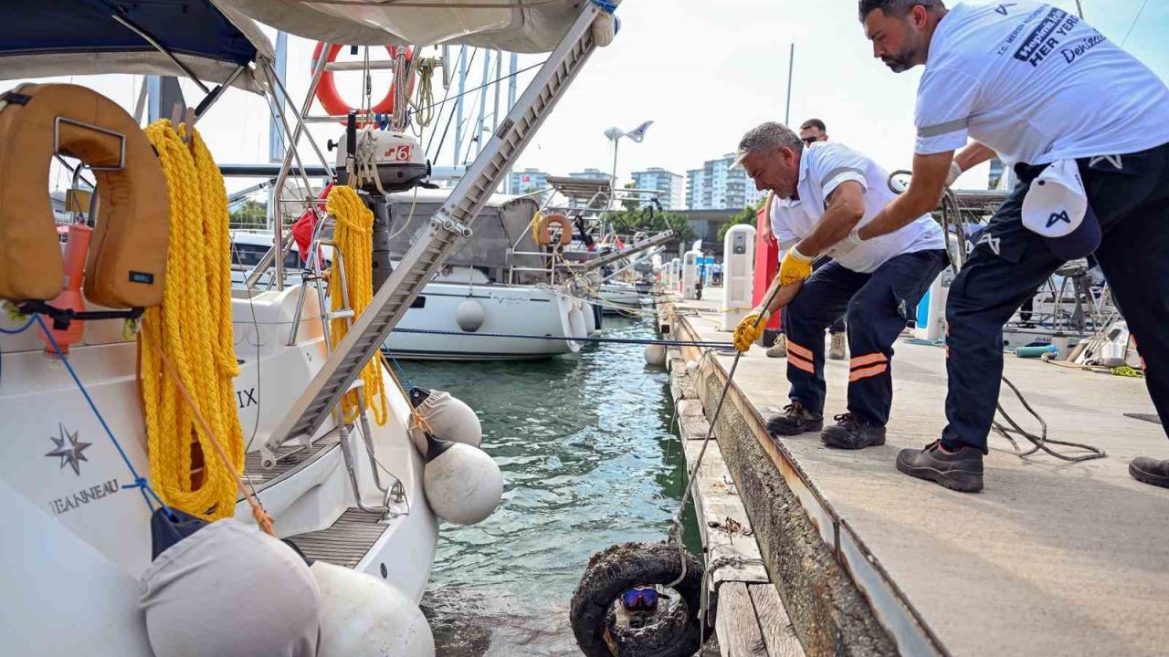 Mersin’de deniz dibinden çıkan atıklar şaşırttı