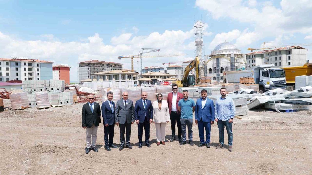 Milletvekili Gürcan ve Başkan Albayrak’tan Kocakır TOKİ şantiyesine ziyaret