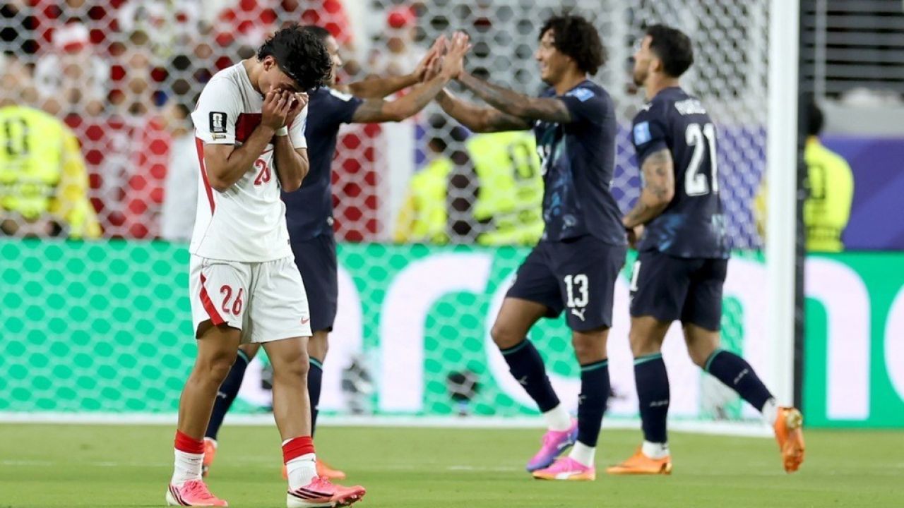 Milli futbolcular gözyaşlarını tutamadı