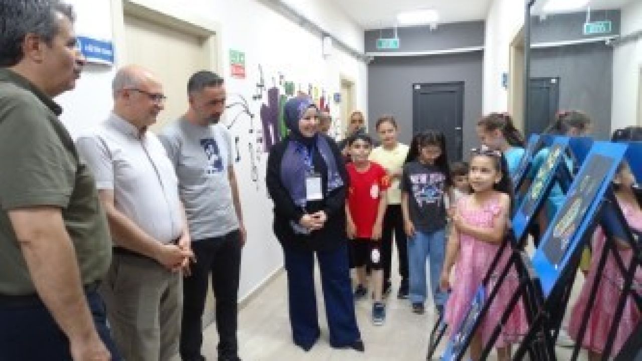 Minik ressamların büyük eserleri göz doldurdu