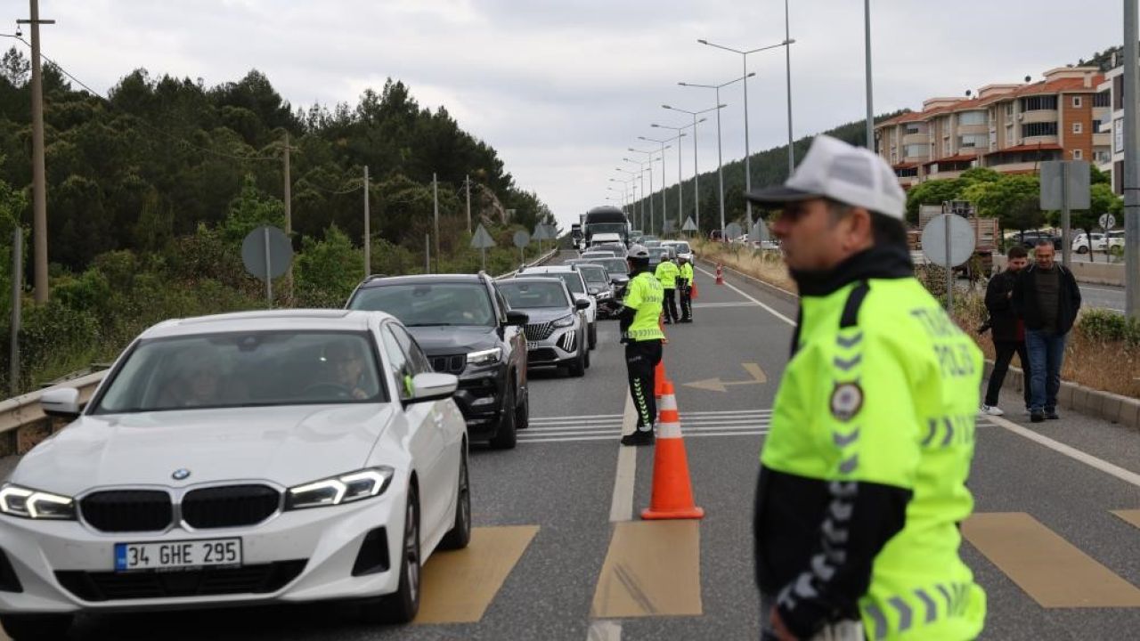 Muğla’da 9 günlük Bayram mesaisinde 37 bin araç kontrol edildi
