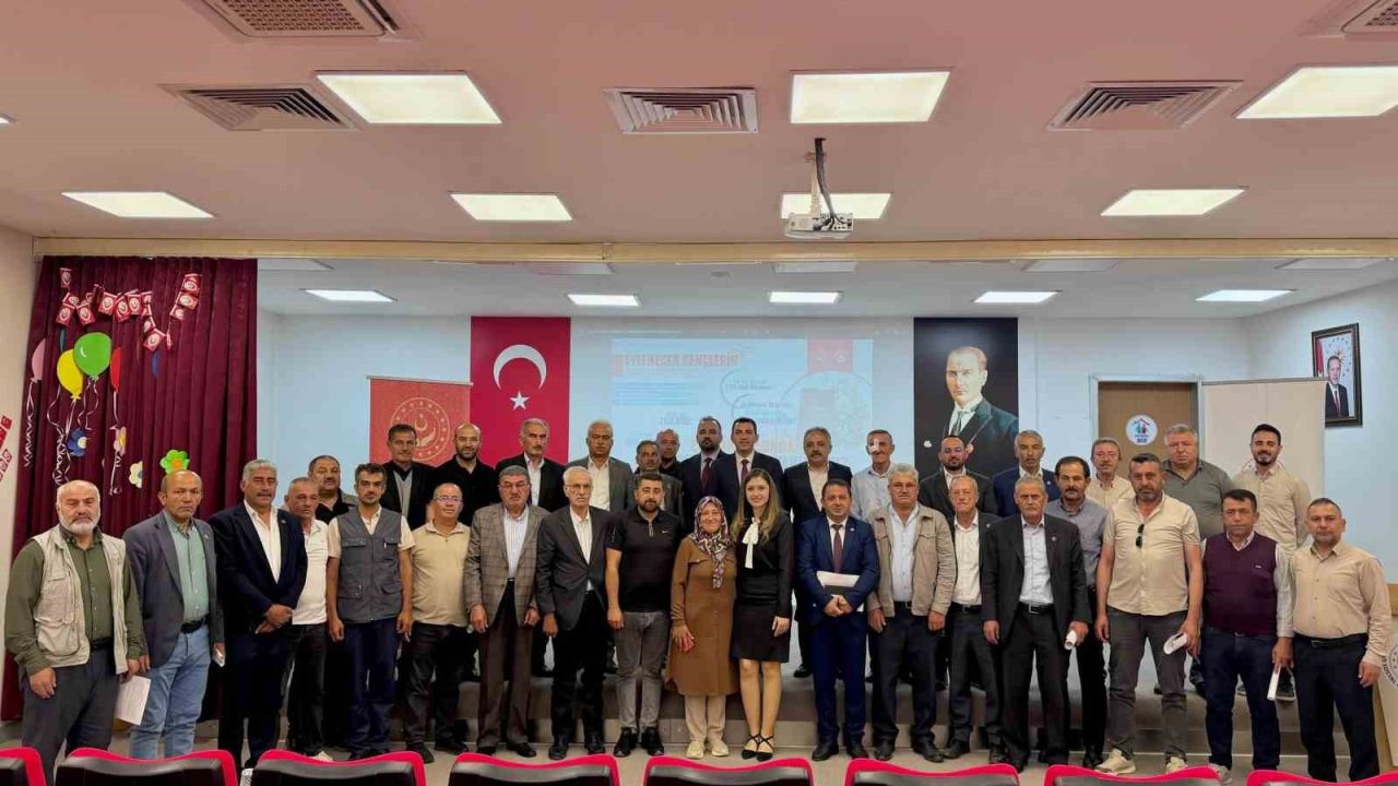 Muhtarlara sosyal risk haritaları ve sosyal hizmetler eğitimi verildi