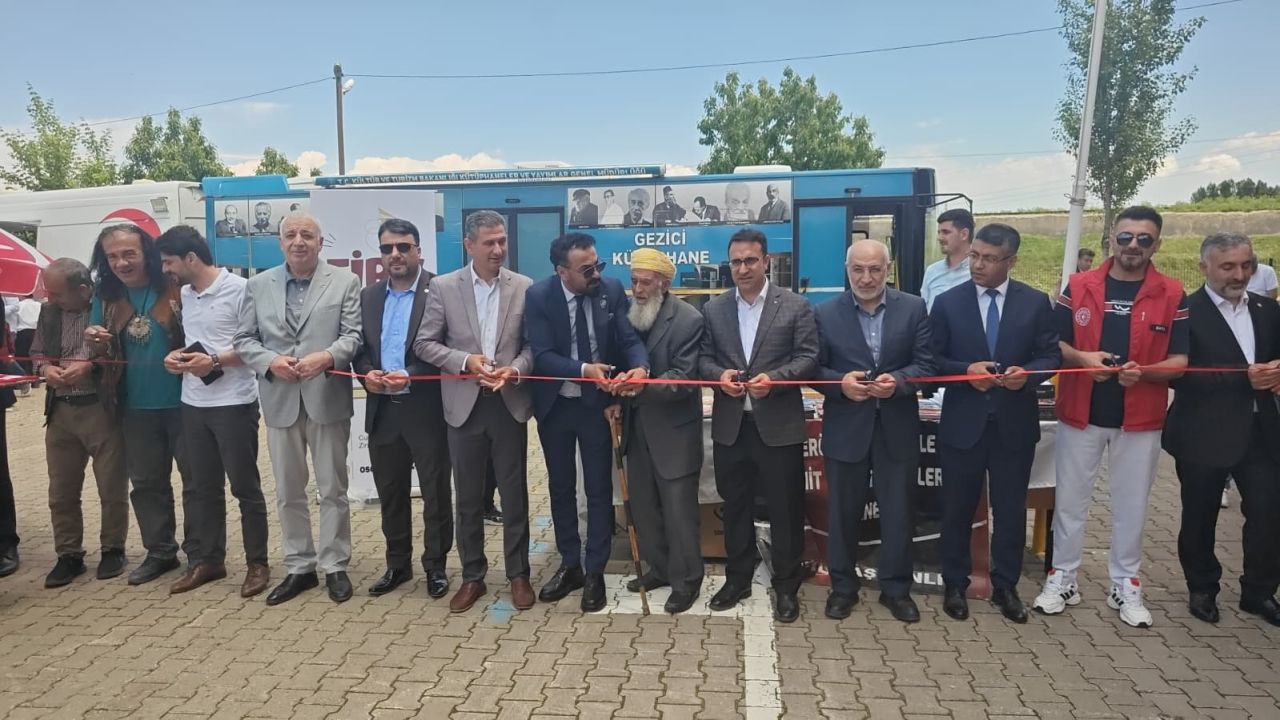 Muş’ta "Köklerden Geleceğe Tarihi Kahramanlar" programı düzenlendi