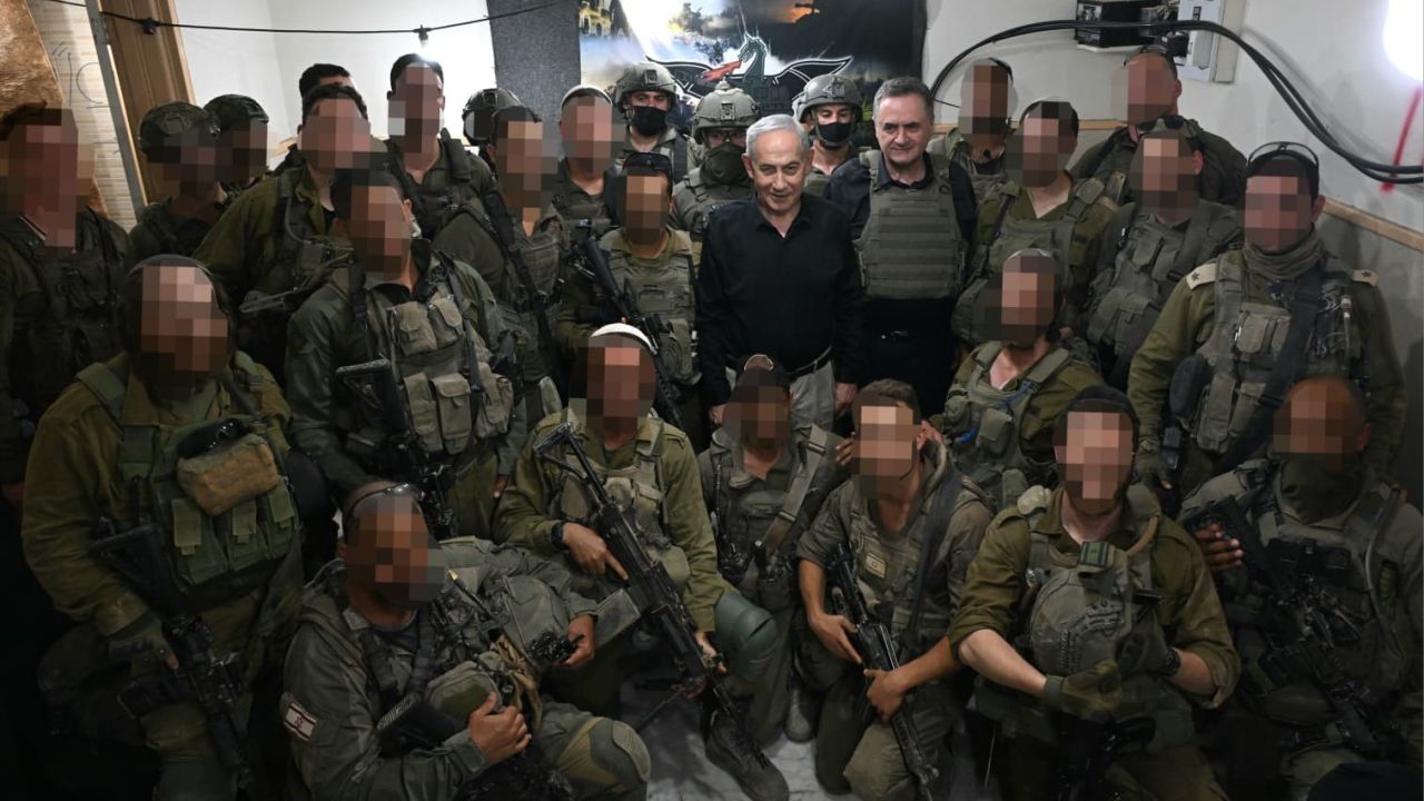 Netanyahu, Lübnan’ın güneyindeki İsrail askerleriyle bir araya geldi
