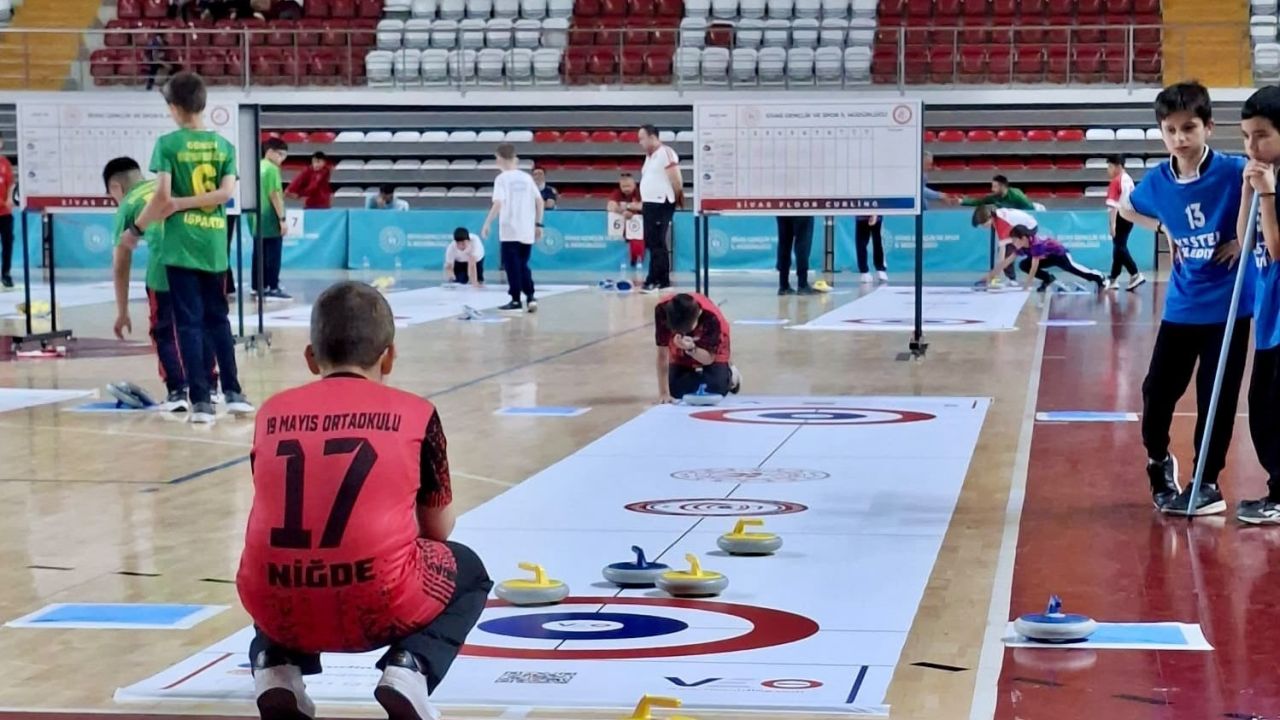 Niğdeli sporcular Türkiye Şampiyonası’nda kürsüye çıktı