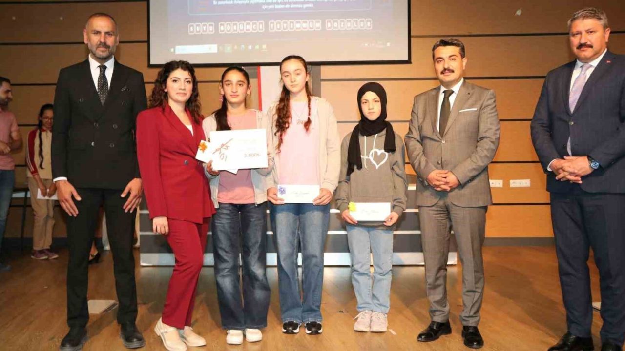 Öğrenciler il finalinde kıyasıya yarıştı