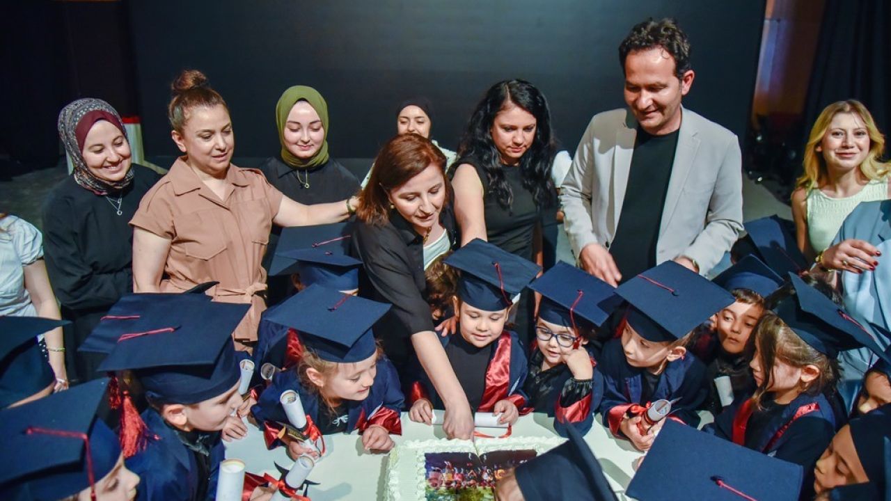 OMÜ Gündüz Bakımevi Anaokulu’nda mezuniyet coşkusu