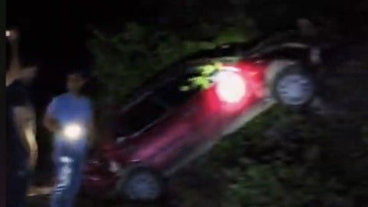 Osmaniye’de otomobil uçuruma yuvarlandı: 2 yaralı