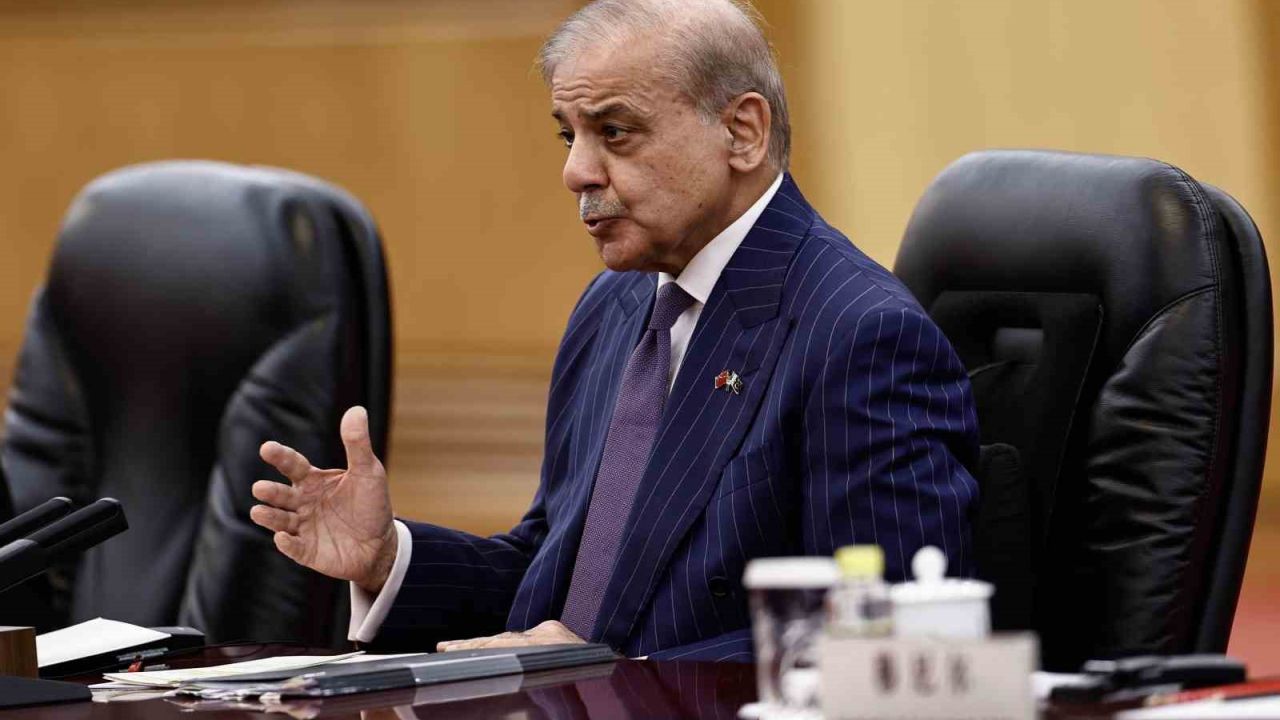 Pakistan Başbakanı Şerif: "Anlaşmanın 24 saat içinde sonuçlanmasını bekliyoruz"