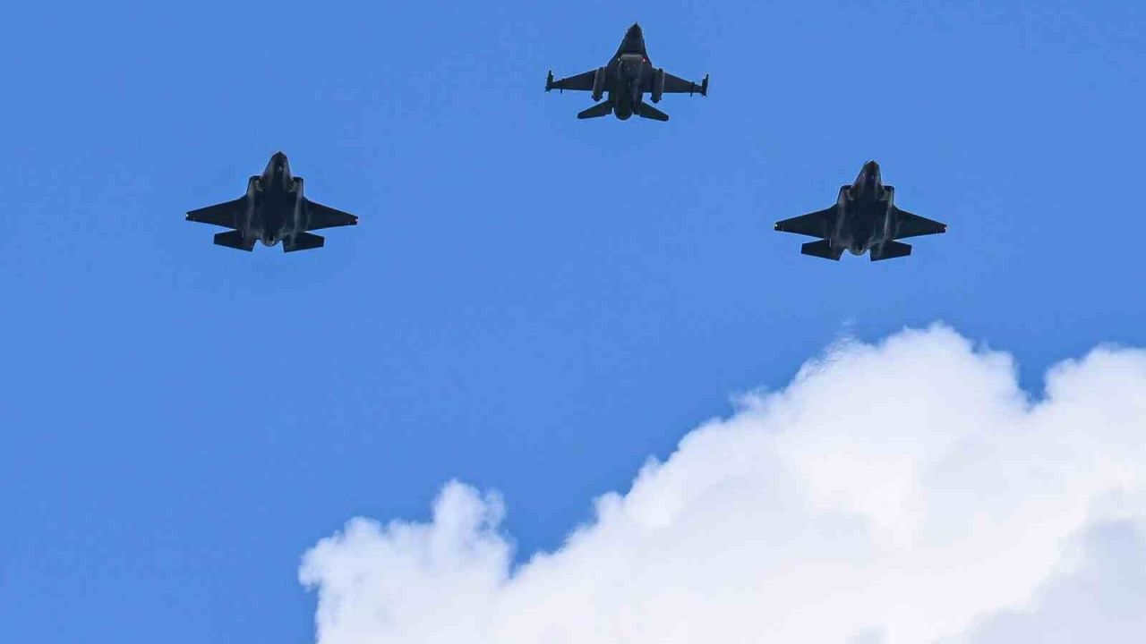 Polonya’nın F-35 savaş uçakları ilk uçuşlarını gerçekleştirdi