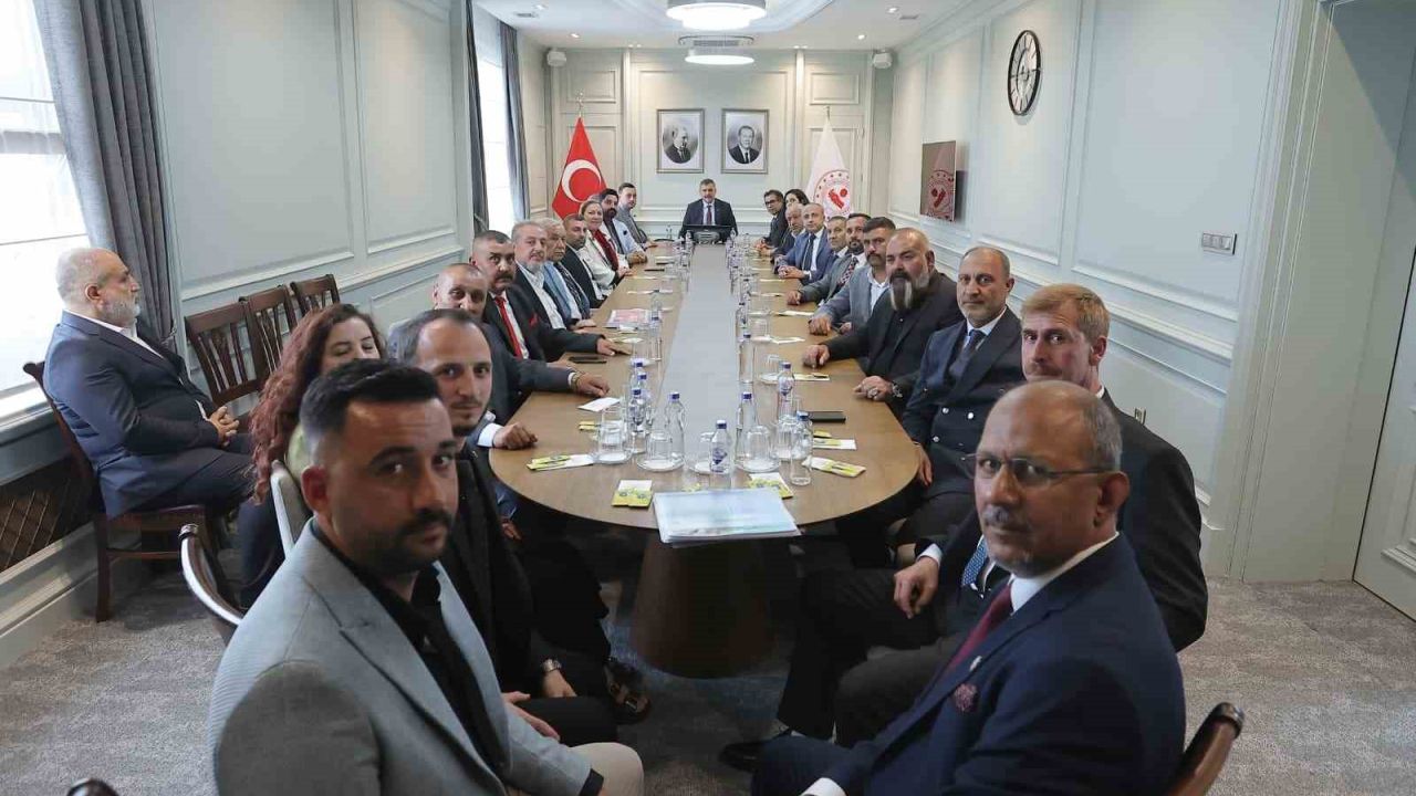Roman toplumunun beklenti ve talepleri Bakanlık’ta ele alındı