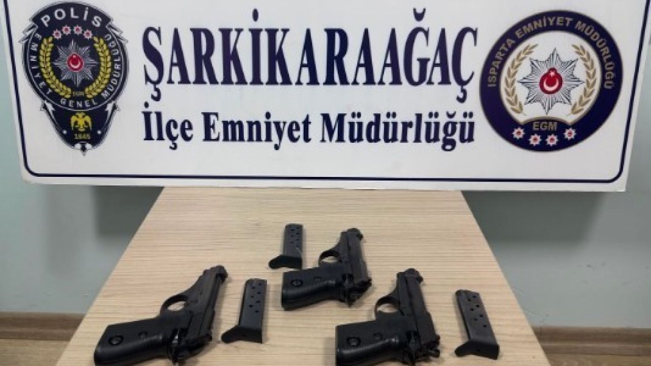 Şarkikaraağaç’ta ruhsatsız silah operasyonu: 2 şüpheli hakkında işlem başlatıldı