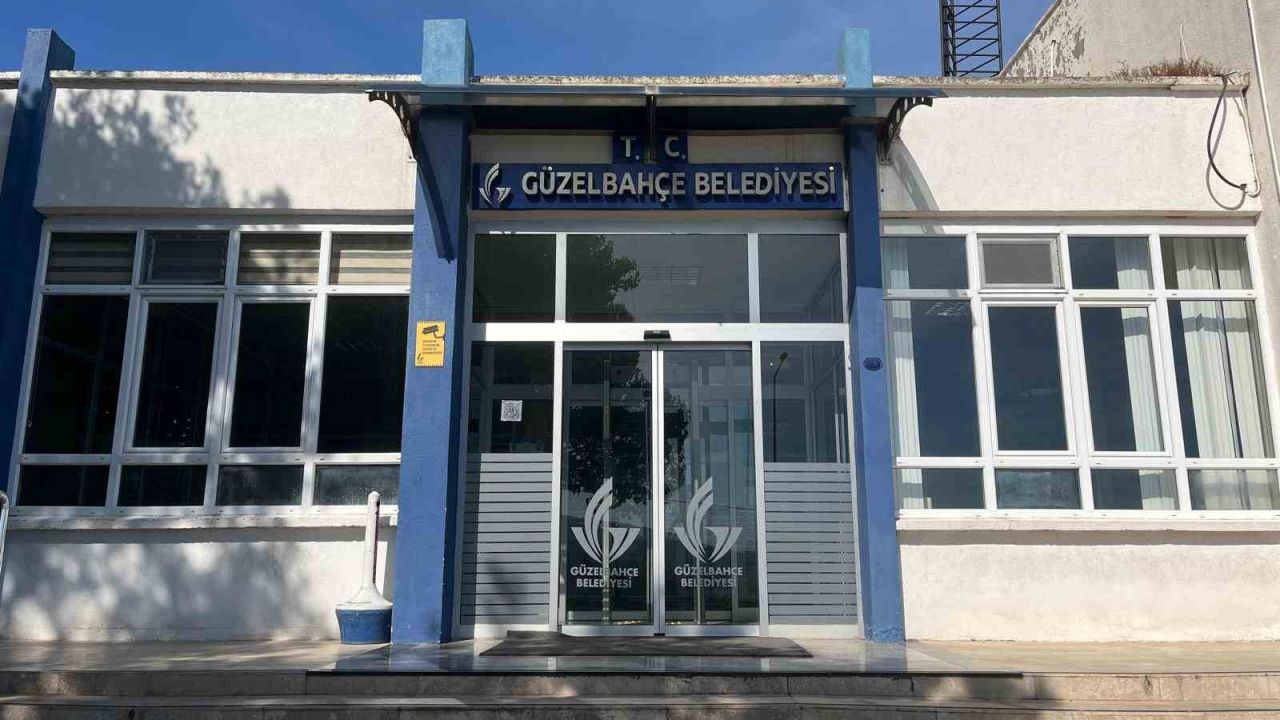 Seferihisar Belediyesi’ndeki yolsuzluk operasyonunda yeni gelişme: Eski Güzelbahçe Belediye Başkanı’nın eşi gözaltında